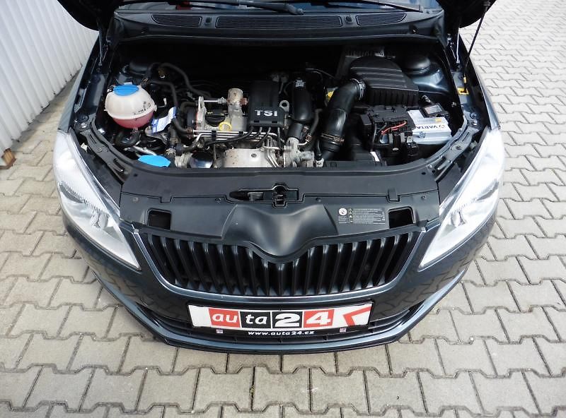 Škoda Fabia II Combi 1.2 TSi Elegance 77kW - fotka 16 z 16
