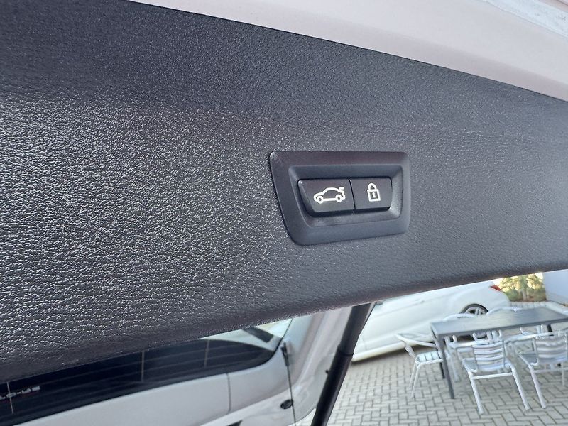 BMW X1 (2020) 2.0d Xdrive Navi 4x4 LED - fotka 29 z 50