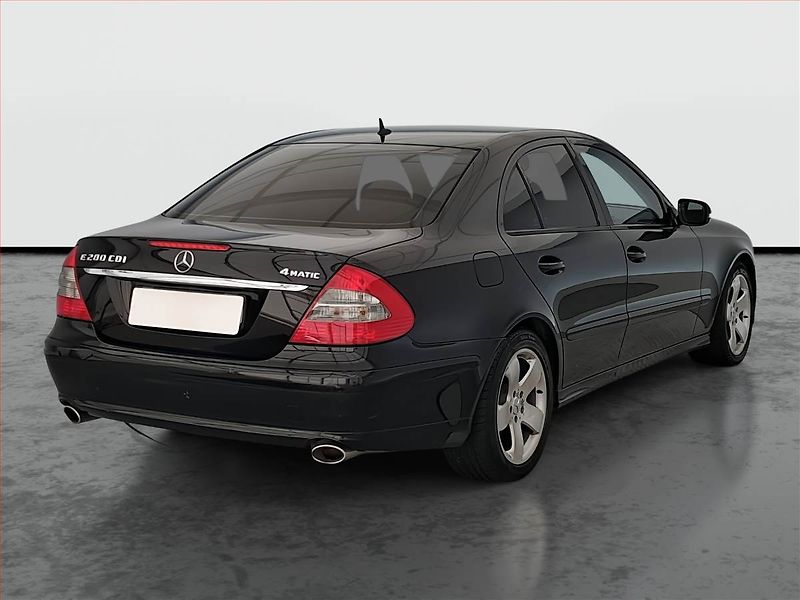 Mercedes-Benz Třídy E (2007) Edition E 280 CDI 4MATIC, 4X4 - fotka 5 z 16