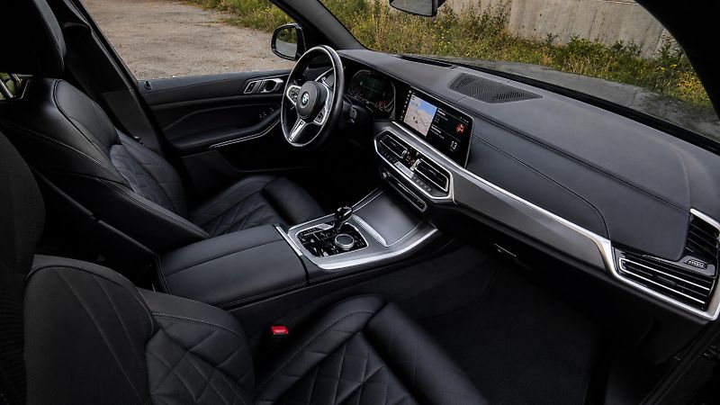 BMW X5 (2022) 30d M paket | 1. maj. - fotka 21 z 39