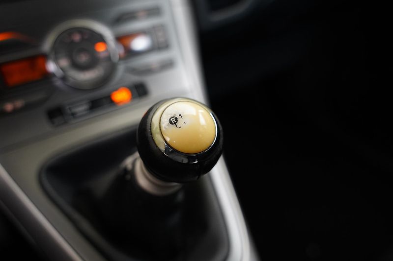 Toyota Auris - fotka 17 z 20