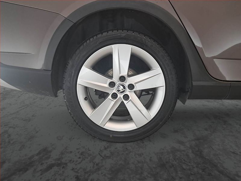 Škoda Fabia (2016) Style 1.2 TSI, Tempomat - fotka 15 z 16