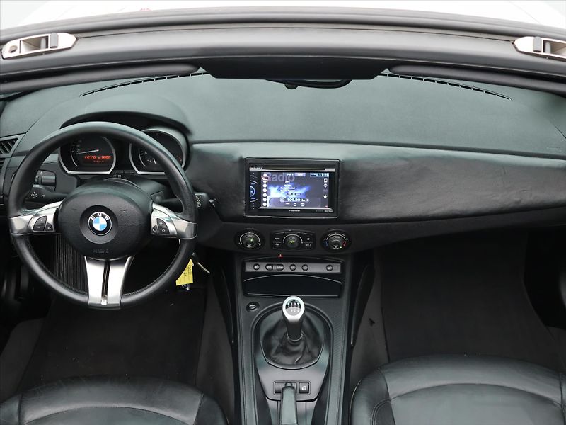 BMW Z4 3,0 si 195kW Roadster - fotka 22 z 29