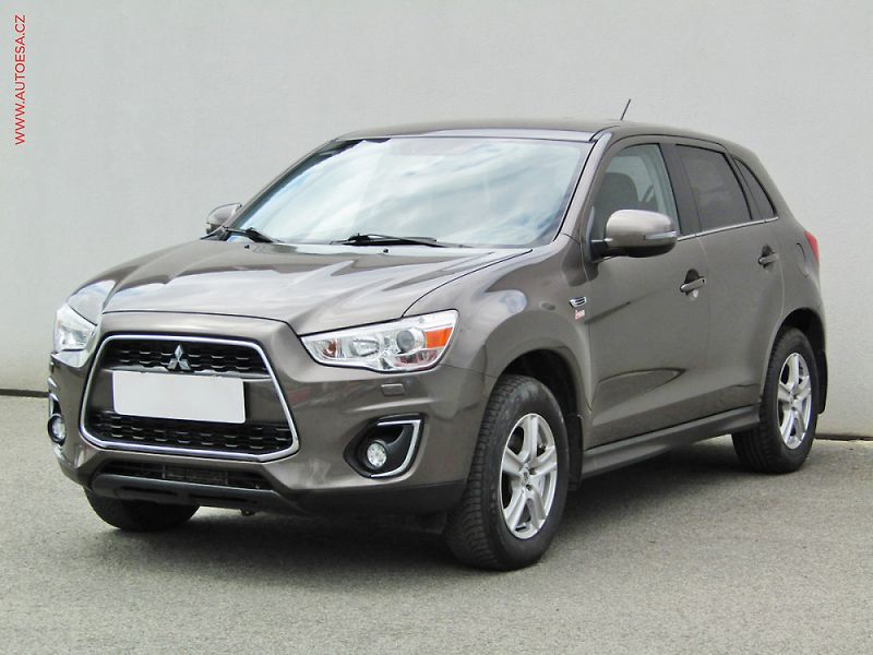 Mitsubishi ASX (2013) 1.8DI-D 4x4, ČR, servis - fotka 3 z 3