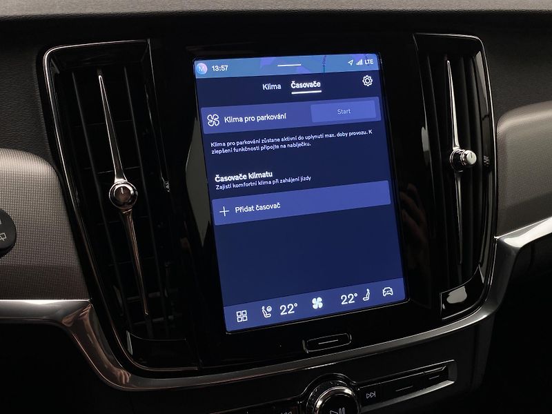 Volvo V90 T6 AWD RECHARGE REZERVACE - fotka 42 z 58