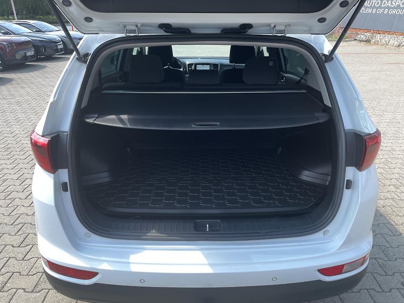 Kia Sportage (2018) 1,6 Gdi , ČR, Tažné          - fotka 18 z 18