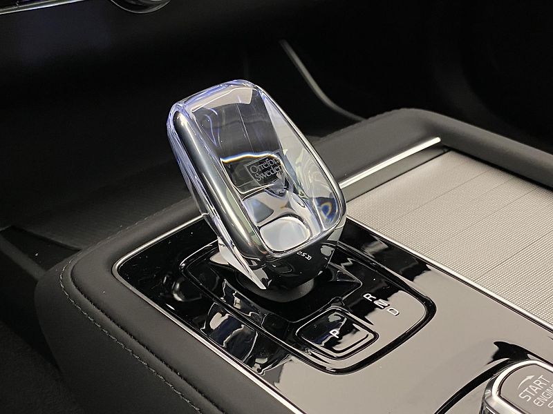 Volvo XC90 T8 RECHARGE BLACK EDITION 7m - fotka 28 z 70