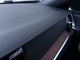 Volvo V60 T8 AWD ULTRA DARK // 335 kW - náhled 27
