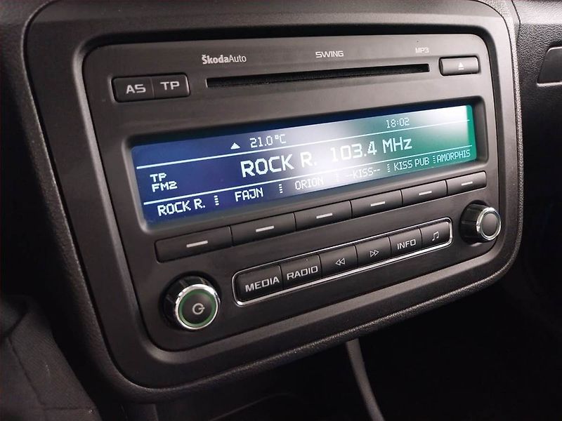 Škoda Roomster (2011) 1.2 TSI, Park. senzory - fotka 15 z 19