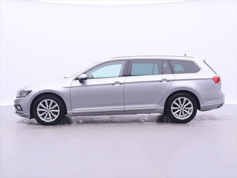 Volkswagen Passat 2,0 TDI 140kW DSG Elegance DPH - fotka 4 z 41