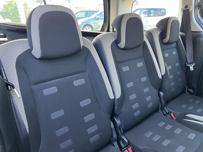 Citroën Berlingo Multispace XTR 1.6HDi PŮVOD ČR - fotka 25 z 39