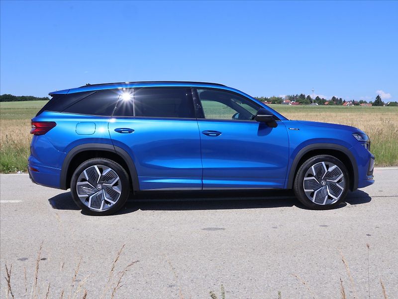 Škoda Kodiaq 2,0 TDI DSG 4x4 Sportline DPH - fotka 8 z 34
