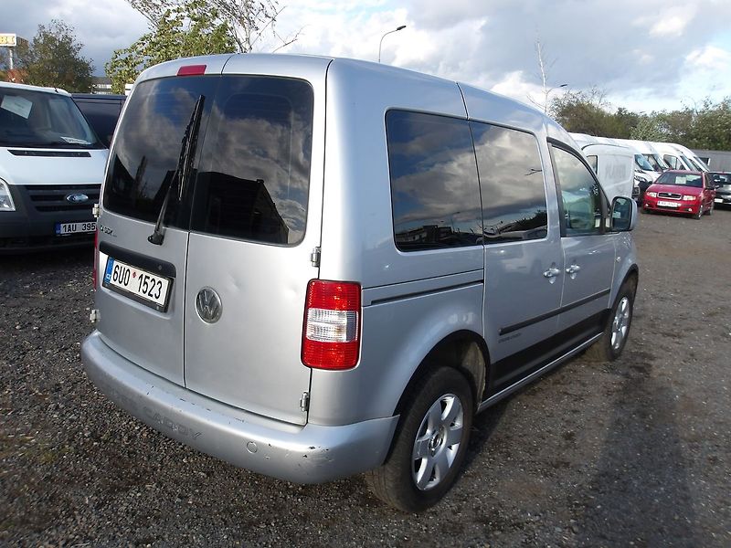 Volkswagen Caddy 1,4i ČR 5 MÍST NOVÉ BRZDY ! - fotka 8 z 26