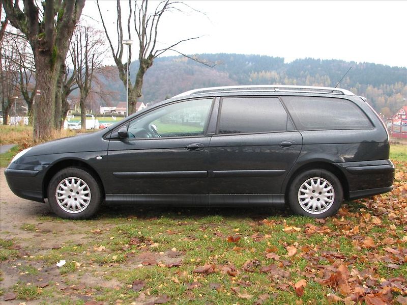 Citroën C5 2,0 16V HPI Xenony,Kůže  Exclu - fotka 16 z 54