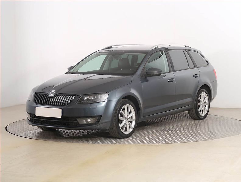 Škoda Octavia (2014) 1.6 TDI, Navi, Xenony - fotka 2 z 19