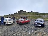 Přibližně sto kilometrů od Skarsvagu potkal Klemsa další retro cestovatele.