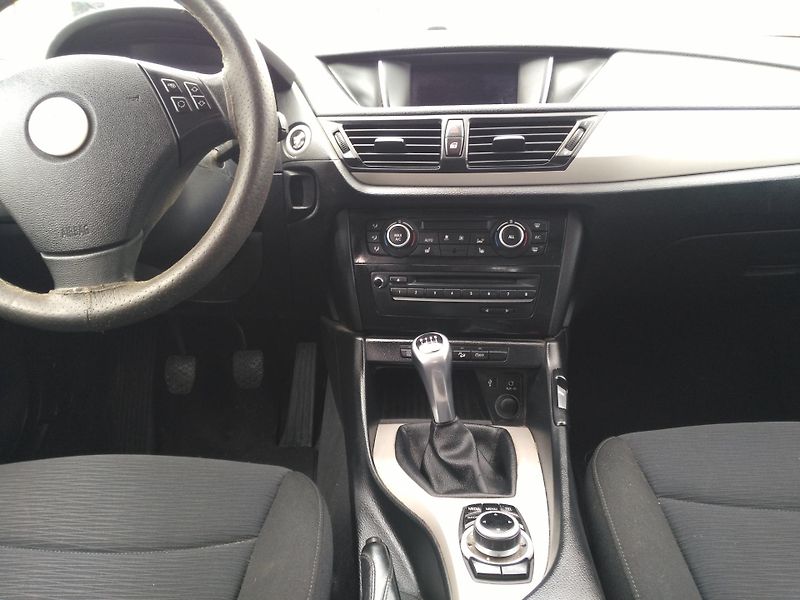 BMW X1 2,0 D  XDrive /135 kW/  - fotka 8 z 34