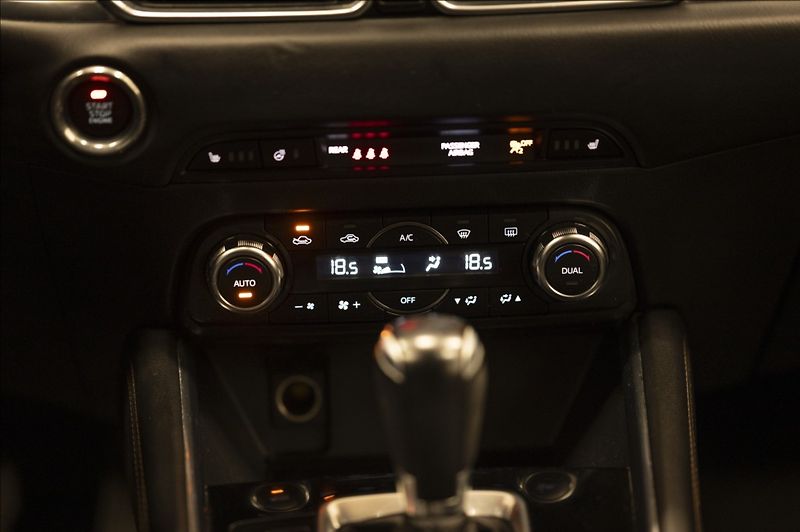 Mazda CX-5 2,5 SKYACTIV AWD AT NAVI TAŽNÉ - fotka 38 z 45