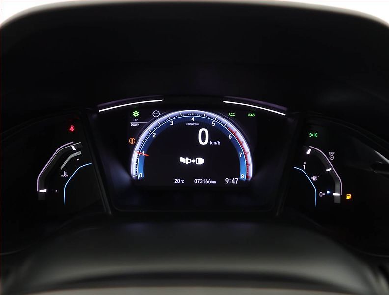 Honda Civic (2021) 1.0 VTEC Turbo, ČR,1.maj - fotka 9 z 18
