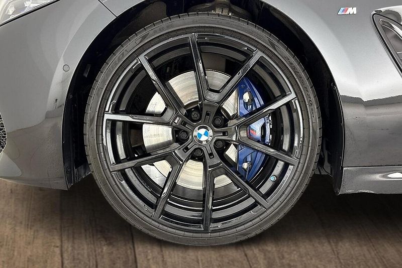 BMW Řada 8 840d xDrive - fotka 25 z 25