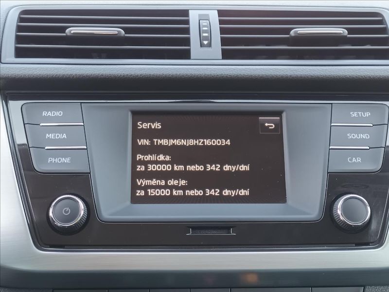 Škoda Fabia 1,2 TSI,66KW,DIGIKLIMA,TEMPOMA - fotka 33 z 36