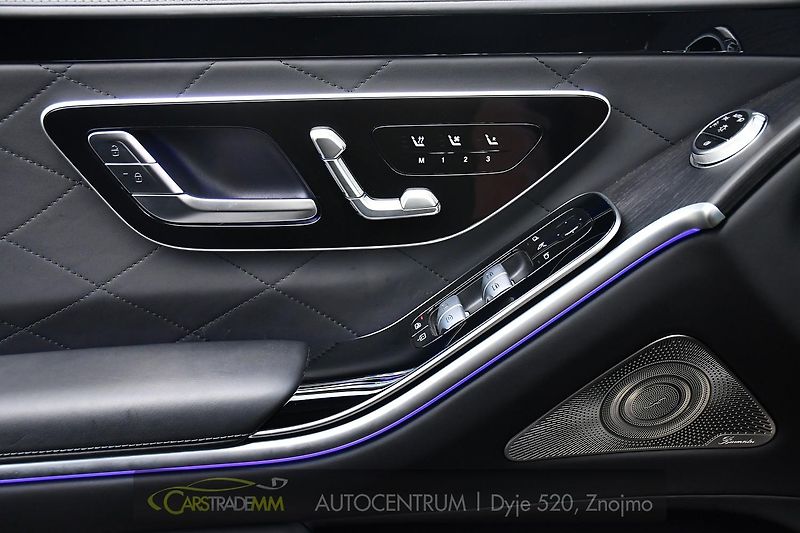 Mercedes-Benz Třídy S 580e AMG LONG - fotka 31 z 65