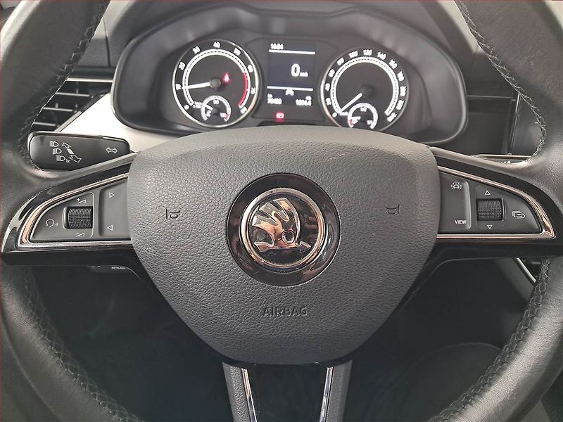 Škoda Kamiq (2020) Style Plus 1.5 TSI - fotka 16 z 16