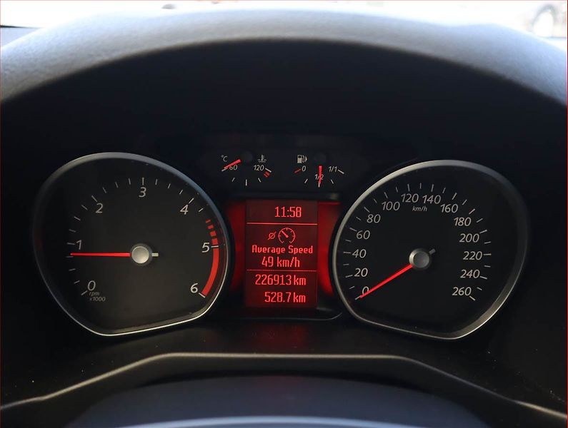 Ford Mondeo (2014) Business Edition 2.0 TDCi - fotka 11 z 18