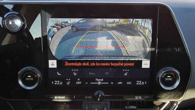 Lexus NX 350h 2.5 E-CVT Comfort Top - fotka 14 z 21