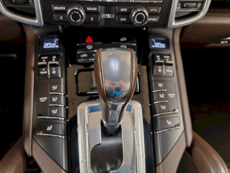 Porsche Cayenne (2016) S 4.2 TDI 283kW 4x4 - fotka 14 z 29