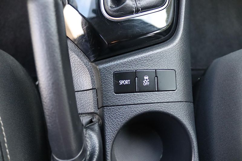 Toyota Corolla (2018) Toyota Corolla Sedan 1.6 - fotka 42 z 60
