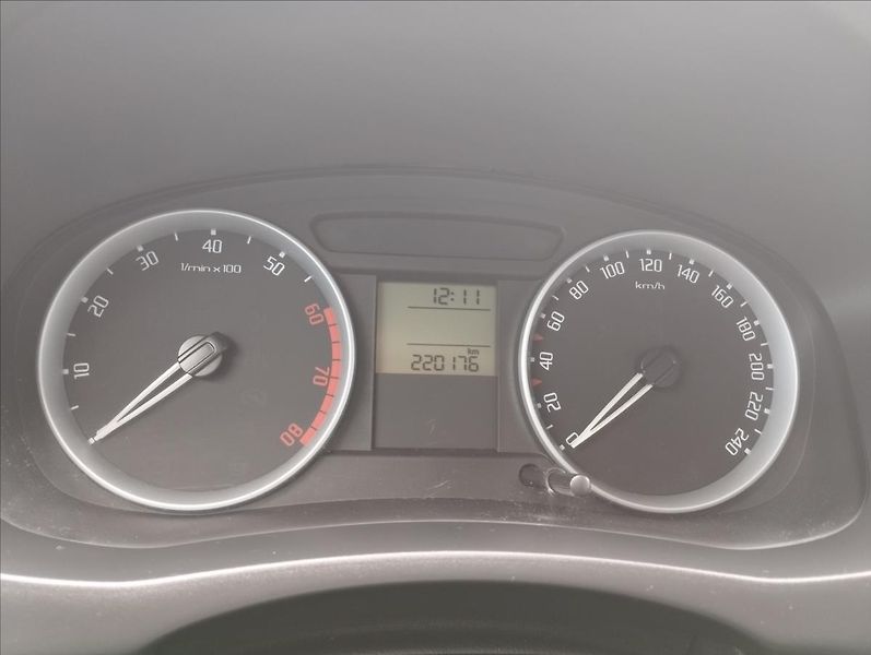 Škoda Roomster 1,2 51KW - fotka 11 z 14