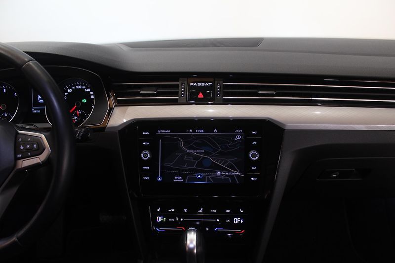 Volkswagen Passat (2021) 2.0TDI DSG Nez.Topení LED - fotka 33 z 38