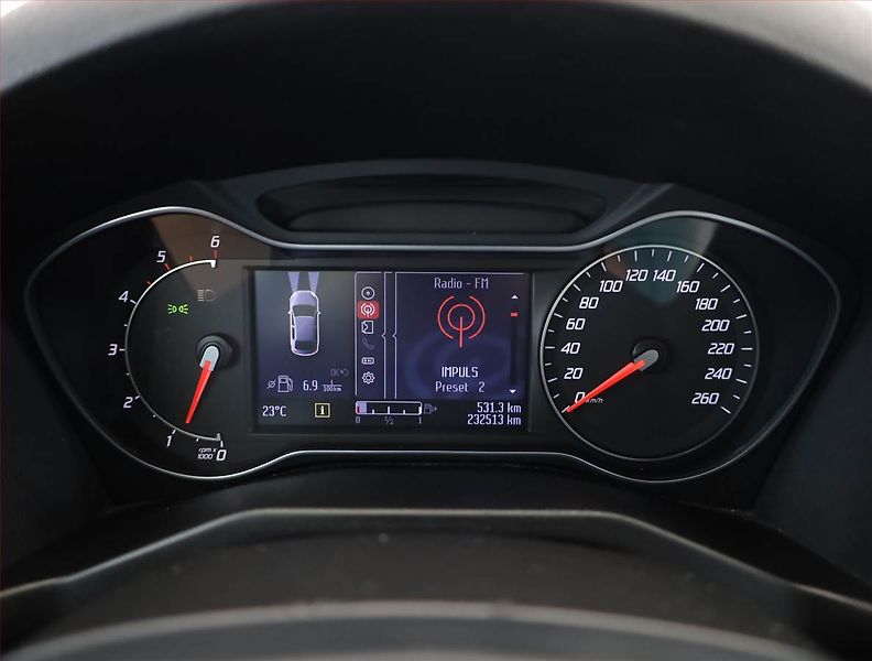 Ford Mondeo (2011) Titanium 2.0 TDCi, nová STK - fotka 9 z 17