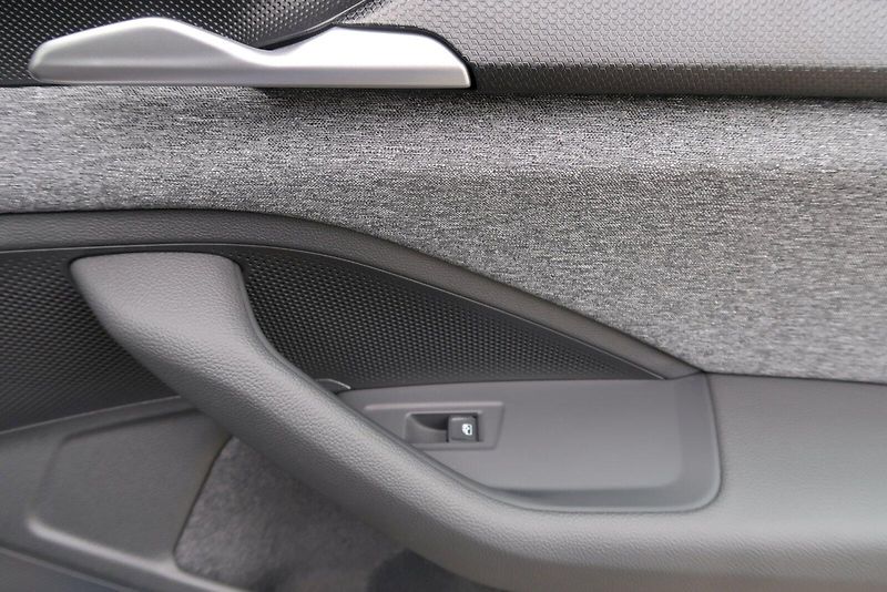 Škoda Superb (2024) Combi Selection 1,5 TSi / 150 - fotka 6 z 33