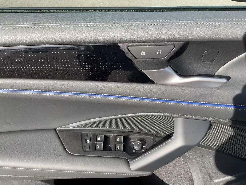 Volkswagen Tiguan TDI 4M R-Line HuD 360 IQ Taž - fotka 11 z 14