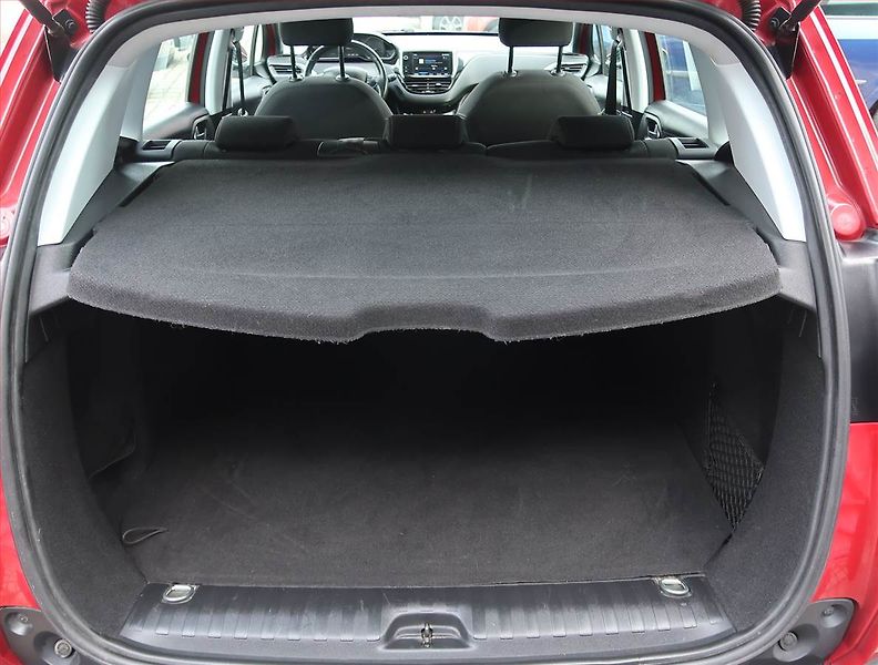 Peugeot 2008 (2018) 1.2 PureTech, ČR,1.maj - fotka 13 z 15