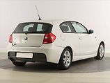 BMW Řada 1 (2008) 116i - náhled 4
