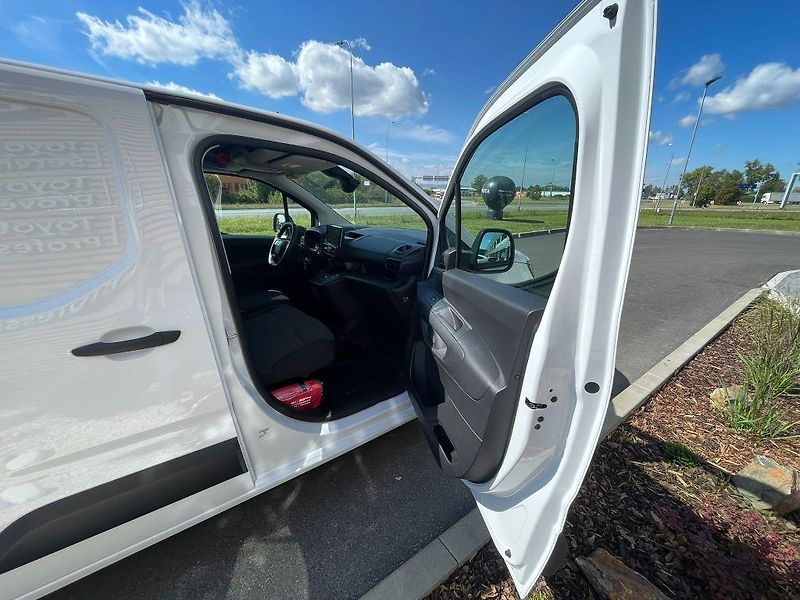 Toyota ProAce City EV 50kWh Long Active 3S Multi - fotka 23 z 24