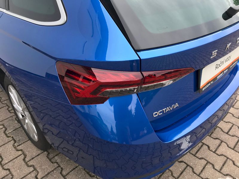 Škoda Octavia (2025) COMBI TOP SELECTION 1,5 TSI - fotka 23 z 26