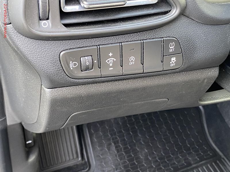 Hyundai i30 (2020) 1.5 T-GDi, 1.maj,ČR, Smart - fotka 12 z 22