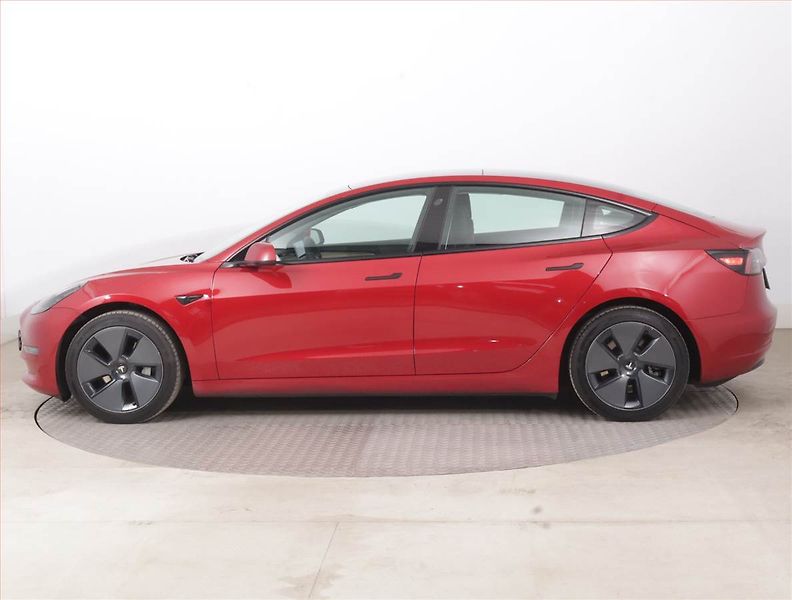 Tesla Model 3 (2021) Long Range 4WD 79kWh, SoH 92% - fotka 3 z 22