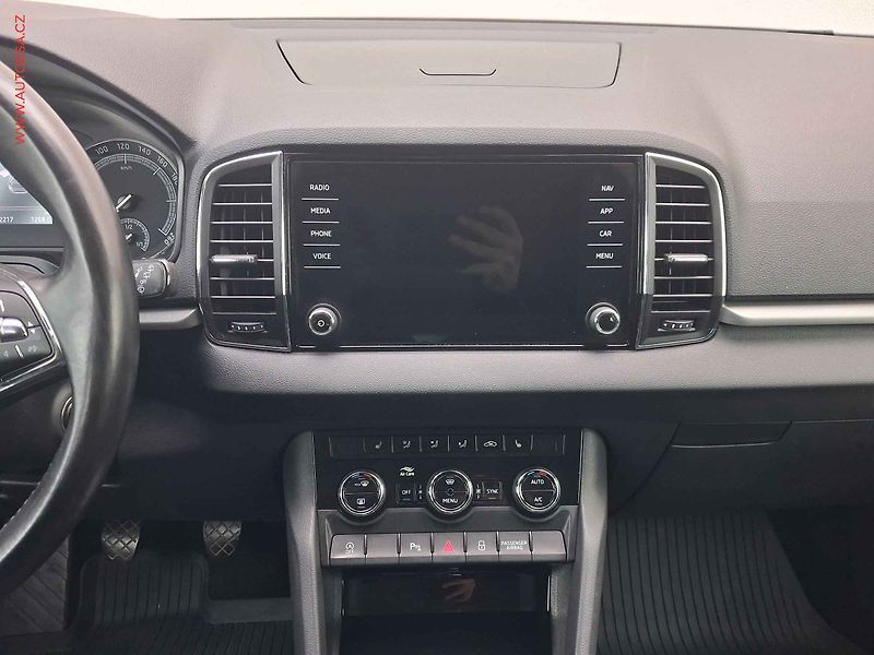 Škoda Karoq (2021) 2.0 TDi, 2.maj,ČR, Ambition - fotka 12 z 20