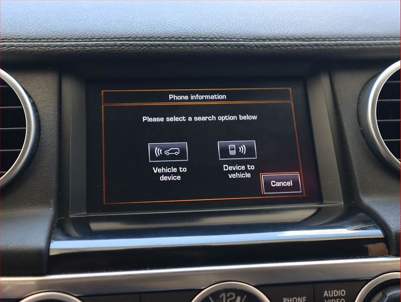 Land Rover Discovery (2016) 3.0 TDV6, 4X4, Automat - fotka 20 z 20
