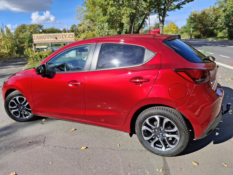 Mazda 2 1.5 benzin Rezervace - fotka 5 z 31
