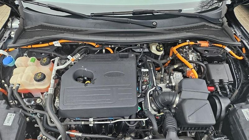 Ford Kuga (2020) 2.5i PHEV 165kW Titanium AT  - fotka 37 z 40