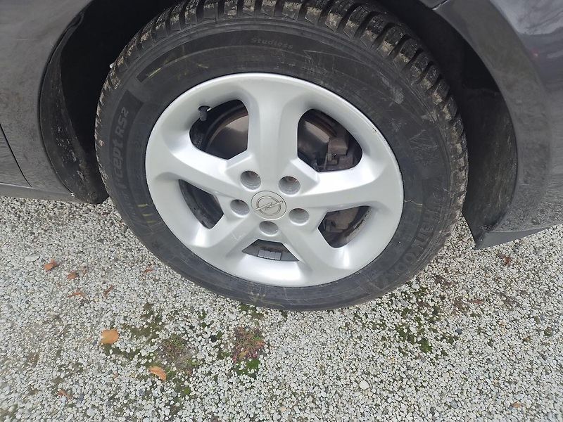 Opel Meriva 1,4 16V - fotka 10 z 10