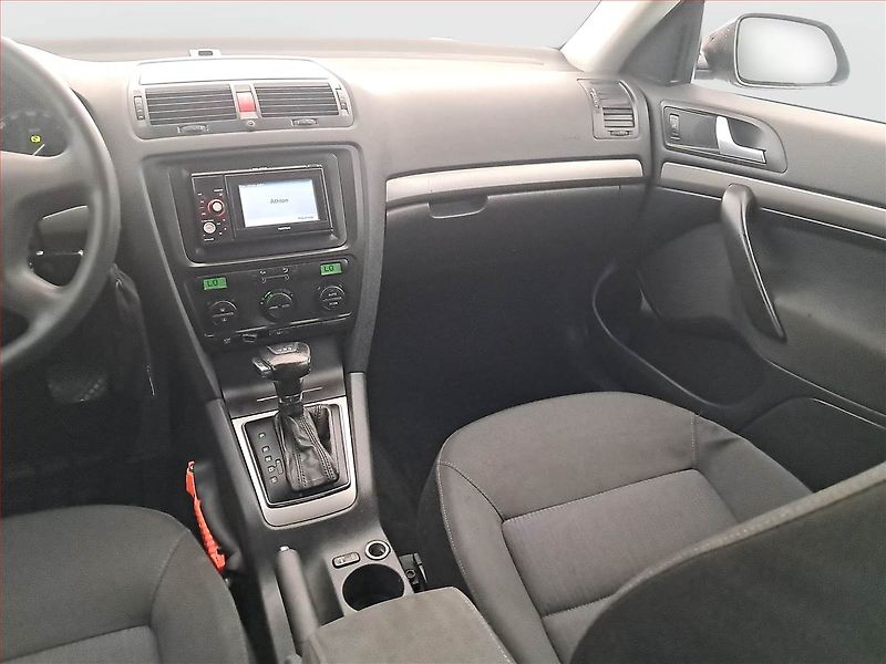 Škoda Octavia (2007) 2.0 TDI, Automat, po STK - fotka 7 z 16