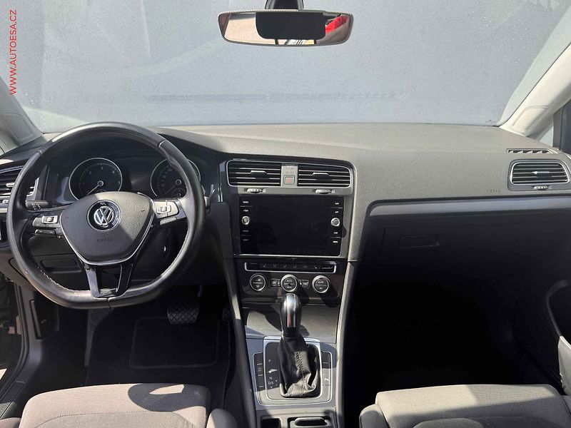 Volkswagen Golf (2020) 2.0 TDi, Comfort, TZ, DSG, - fotka 8 z 16