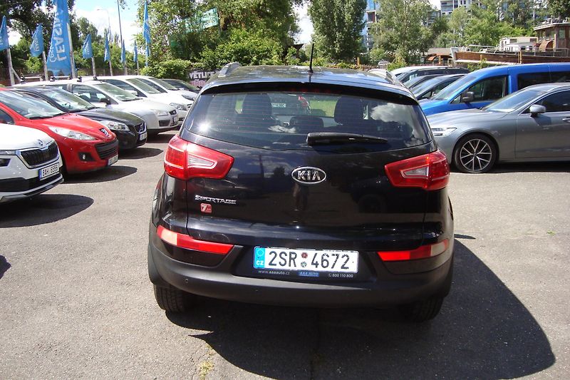 Kia Sportage (2010) 1.6 GDi, 99 kW,ČR,Servisní kn. - fotka 6 z 67